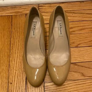 LK Bennett beige pump. No dust bag. No box. 2.75in heel